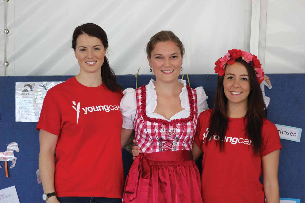 Sarah-at-Oktoberfest-with-2-other-ladies