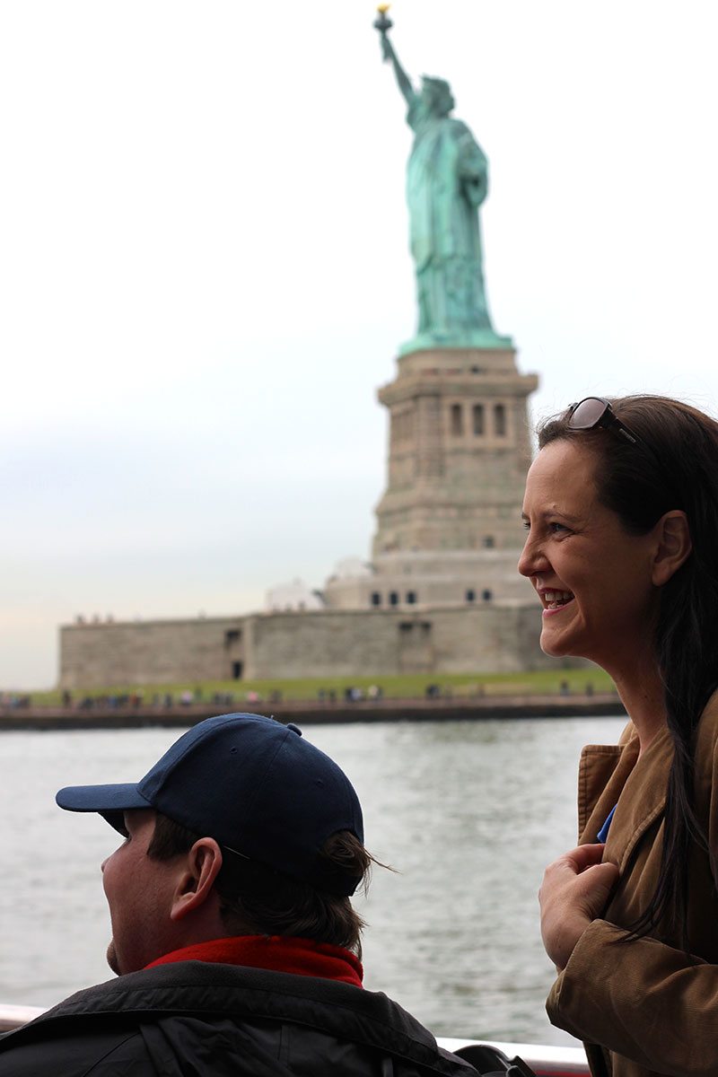Tim-admires-Lady-Liberty-from-the-boat