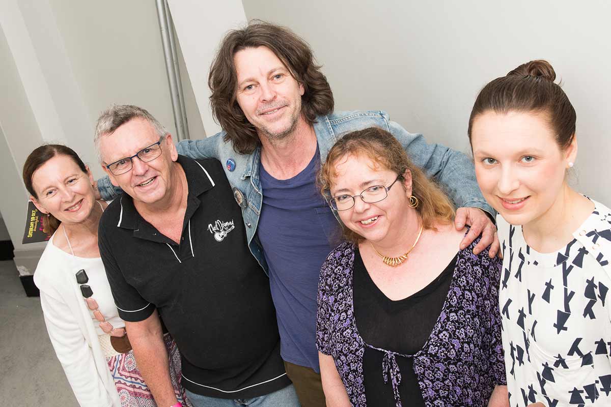 Bernard-Fanning-with-some-lucky-Suncorp-customers-web